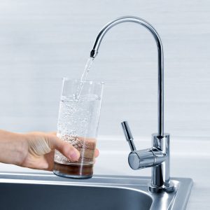 Tư vấn người dùng chọn mua bình lọc nước giếng khoan đúng chuẩn, chất lượng và an toàn